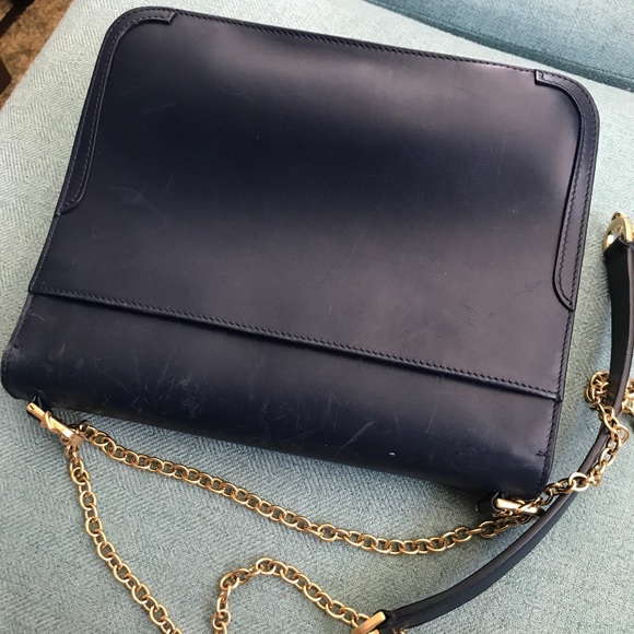 Oscar de la Renta
Large Madison Crossbody bag - Picture 4 of 8